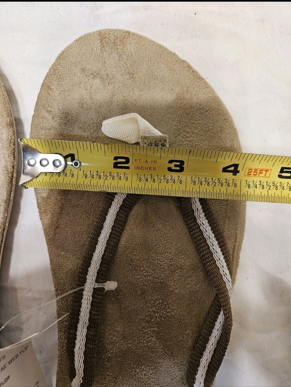 Women's Personal Identity Size 10 Tan Suede Flip Flops Brand New - Picture 3 of 4